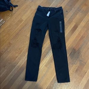 Ripped American eagle mom jeans